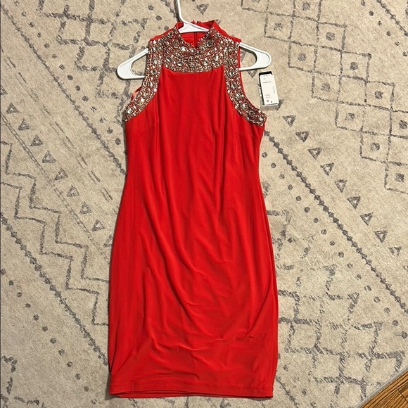 Elegant Red/Orangish Sleeveless Dress with Gold Accents - Picture 1 of 8